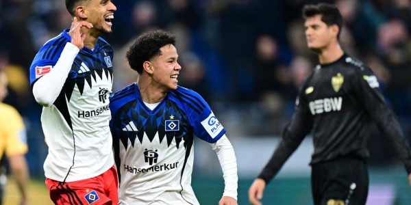 2-1大冷门，10人德甲第14掀翻德甲第5，第94分钟读秒绝杀