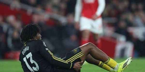 曼联贝尔刚爆发就重伤恐缺阵10周！库尼亚有望首发，卡里克有三种方案