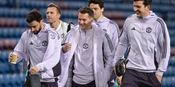 神剧情！舍什科第94分钟反绝杀！曼联3-2再次领先富勒姆！