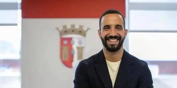 曝曼联冬窗或签4300万德甲悍将！巴莱巴三次被中途换下，开口还要1.2亿英镑