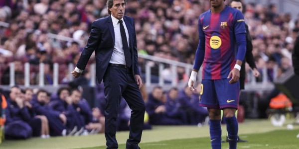 随着巴萨3-0，皇家社会3-1，西甲最新积分榜出炉：榜首再易主